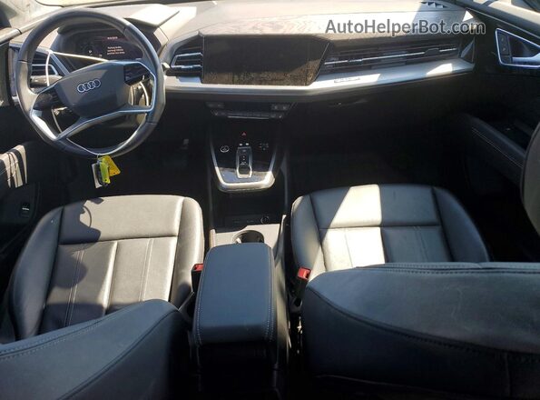 WA1L2BFZ4PP063476 2023 AUDI Q4 Blue Dashboard view