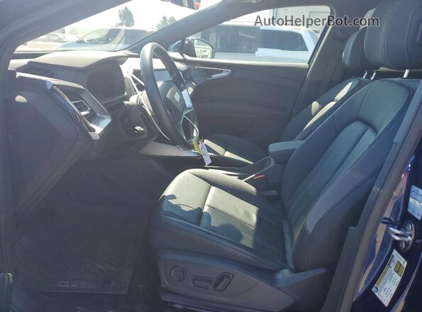 WA1L2BFZ4PP063476 2023 AUDI Q4 Blue Front interior view