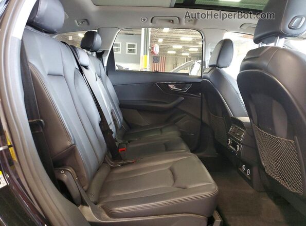 WA1LAAF70KD014779 2019 AUDI Q7 Black Вид задньої частини салону