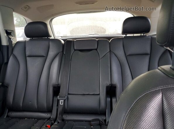 WA1LAAF71HD031941 2017 AUDI Q7 Black უკანა სავარძლების ხედი