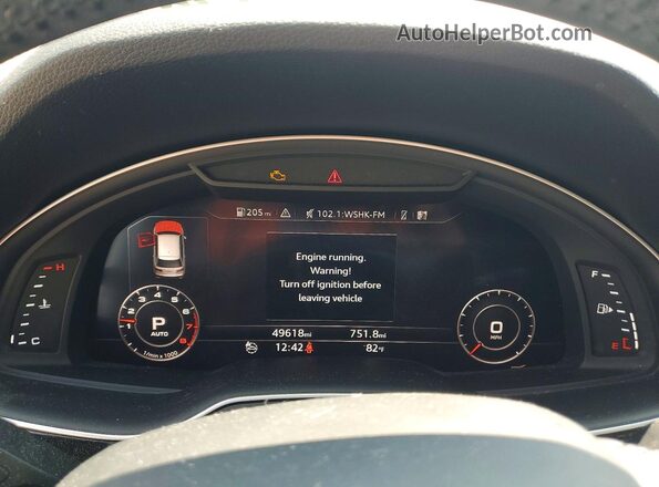 WA1LAAF77HD036996 2017 AUDI Q7 White ხელსაწყოთა პანელის ხედი