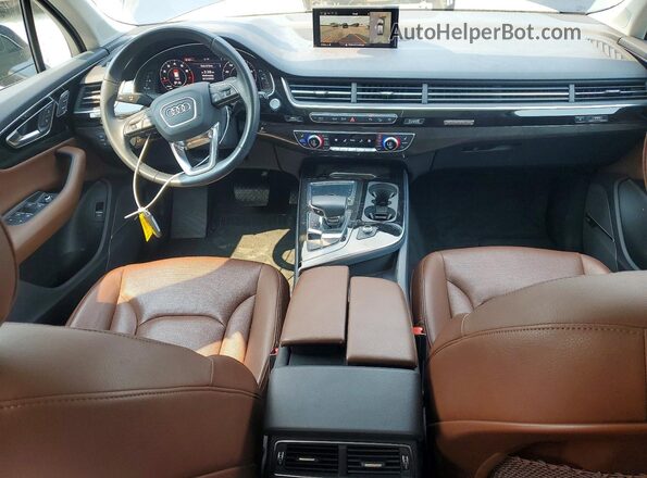 WA1LAAF7XJD043706 2018 AUDI Q7 Black Առջևի վահանակի տեսք