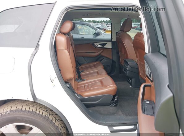WA1LHAF74JD020076 2018 AUDI Q7 White VIN კოდის სტიკერის ხედი