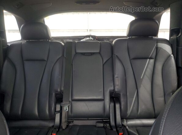 WA1LHAF76HD036824 2017 AUDI Q7 Gray Rear seats view
