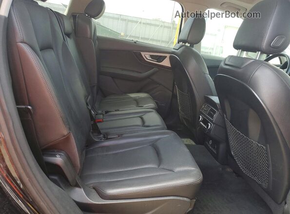 WA1LHAF76JD016840 2018 AUDI Q7 Black Widok wnętrza z tyłu