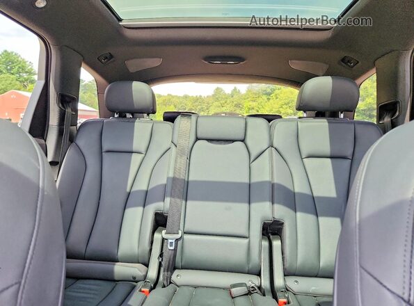 WA1LJAF73MD024001 2021 AUDI Q7 White უკანა სავარძლების ხედი