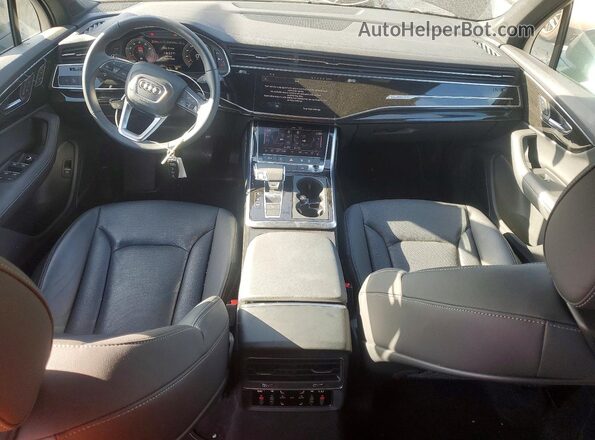 WA1LVBF79SD022759 2025 AUDI Q7 Black Առջևի վահանակի տեսք
