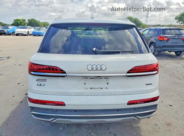 WA1LXAF7XMD014161 2021 AUDI Q7 White Widok z tyłu