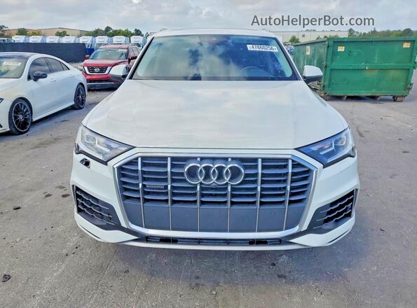 WA1LXAF7XMD014161 2021 AUDI Q7 White Widok z przodu