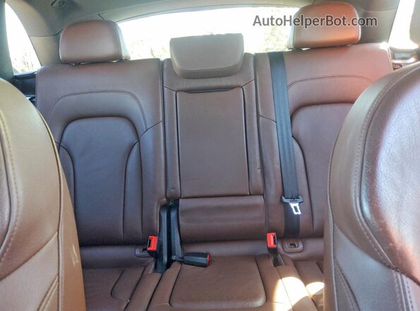 WA1M2AFP3HA044550 2017 AUDI Q5 Black Հետևի նստատեղերի տեսք