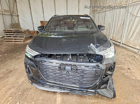 WA1M2AFZ5PP023244 2023 AUDI Q4 Black Դիմացի տեսք