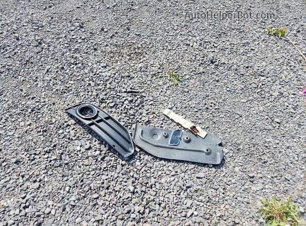 WA1UFAFL6GA014538 2016 AUDI A4 White Engine compartment view