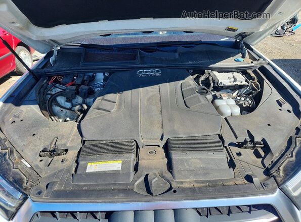 WA1VAAF71HD043774 2017 AUDI Q7 White Vista del compartimento del motor