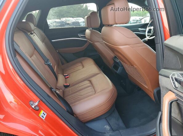 WA1VABGE4KB009821 2019 AUDI E-TRON Красный Вид задних сидений