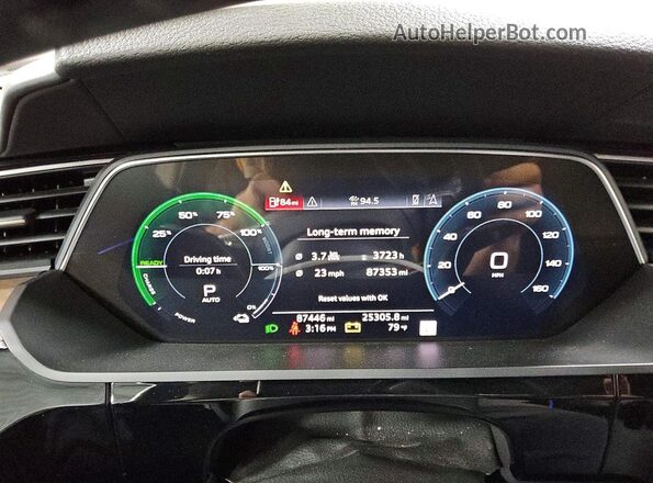 WA1VABGEXKB017048 2019 AUDI E-TRON Black Vista del cuadro de instrumentos