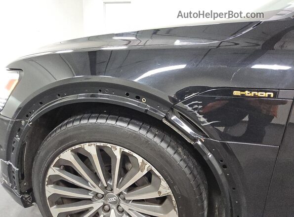 WA1VABGEXKB017048 2019 AUDI E-TRON Black 