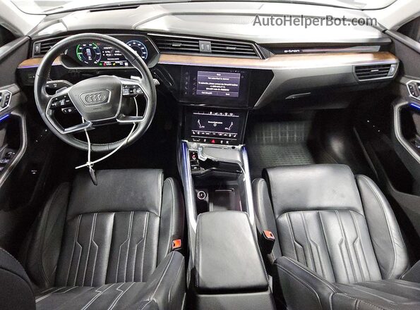 WA1VABGEXKB017048 2019 AUDI E-TRON Black Vista del salpicadero