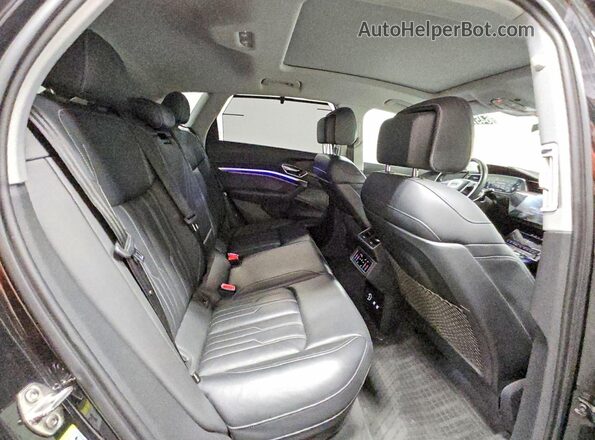WA1VABGEXKB017048 2019 AUDI E-TRON Black Vista interior trasera