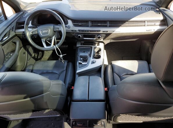 WA1WAAF79JD024528 2018 AUDI Q7 White Dashboard view