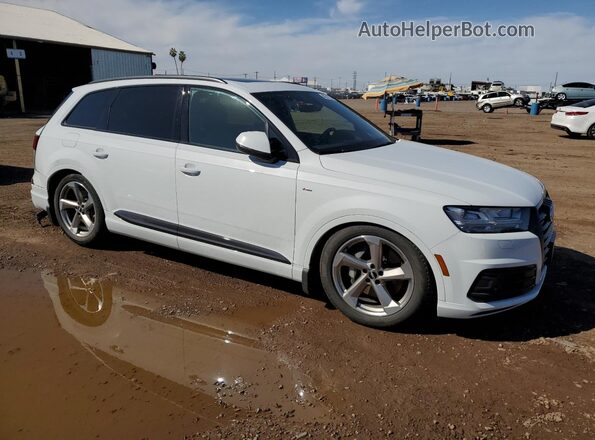 WA1WAAF79JD024528 2018 AUDI Q7 White Front right