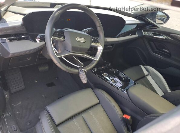 WAU2CAGH2SA024411 2025 AUDI A6 Gray Առջևի վահանակի տեսք