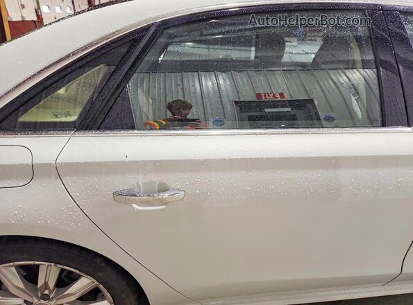 WAU44AFD6HN018052 2017 AUDI A8 White უკანა სავარძლების ხედი