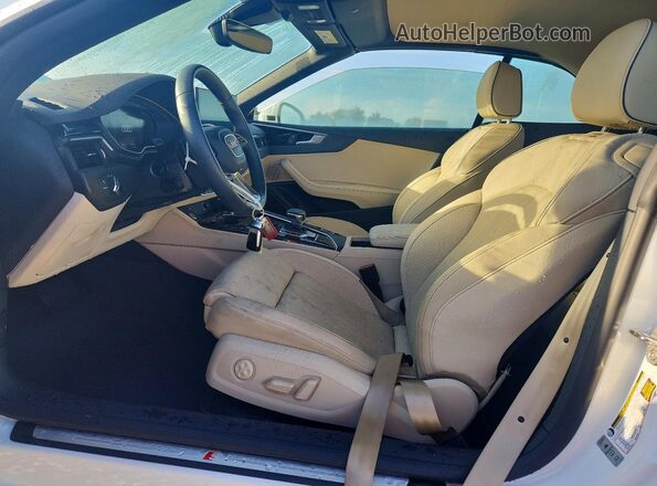 WAU4AGF55RN001670 2024 AUDI A5 White Вид салону спереду