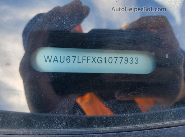 WAU67LFFXG1077933 2016 AUDI A3 White Vista del compartimento del motor