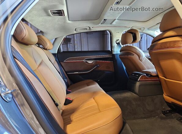 WAU8DAF85KN019138 2019 AUDI A8 Gray Вид задніх сидінь