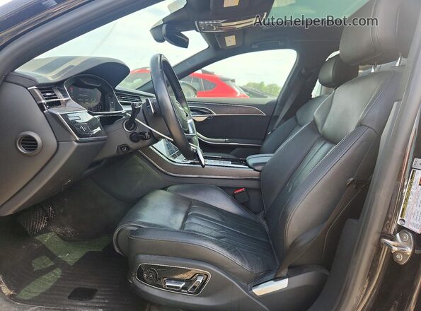 WAU8DAF8XKN019037 2019 AUDI A8 Черный Вид салона спереди