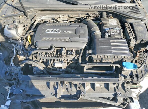 WAUBEGFFXKA099922 2019 AUDI A3 Gray Vista interior trasera