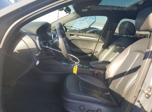 WAUBEGFFXKA099922 2019 AUDI A3 Gray Vista interior delantera