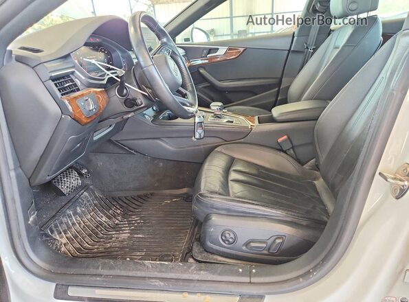 WAUBNCF57KA093687 2019 AUDI A5 White Вид салону спереду