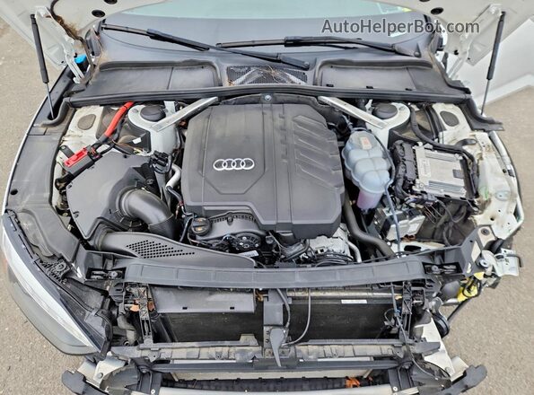 WAUCBCF59NA026588 2022 AUDI A5 White Вид задньої частини салону