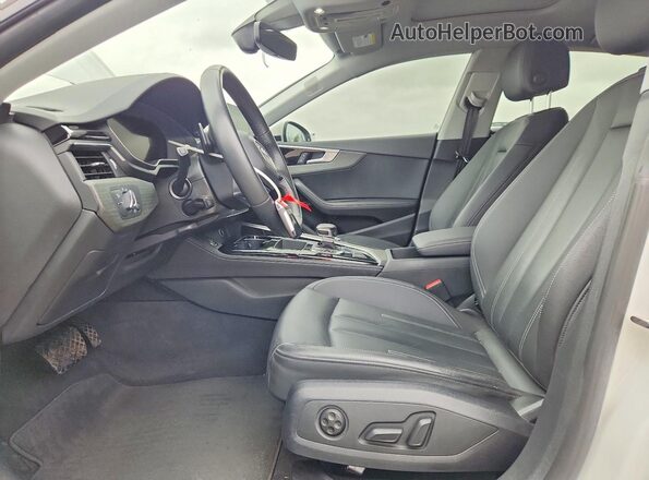 WAUCBCF59NA026588 2022 AUDI A5 White Вид салону спереду