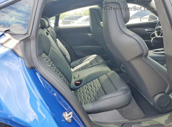 WAUEJBFW4R7003768 2024 AUDI E-TRON Blue Հետևի նստատեղերի տեսք