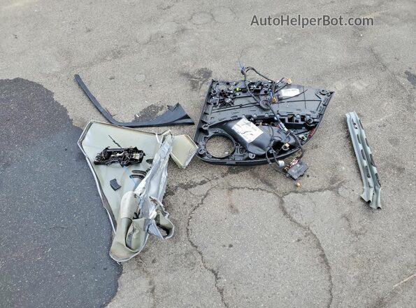 WAUENAF42HN014307 2017 AUDI A4 Silver ძრავის განყოფილების ხედი