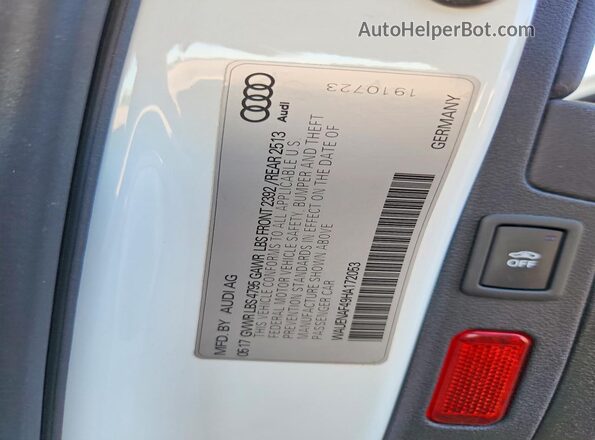 WAUENAF49HA172053 2017 AUDI A4 White Вид підкапотного простору