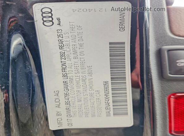 WAUENAF4XHN066056 2017 AUDI A4 Black Vista del compartimento del motor