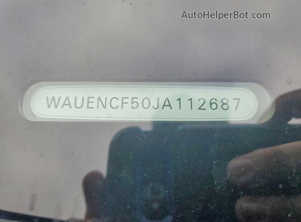 WAUENCF50JA112687 2018 AUDI A5 Blue Vista del compartimento del motor