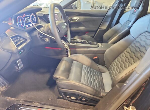WAUG9BFW6S7001012 2025 AUDI S Black Vista interior delantera