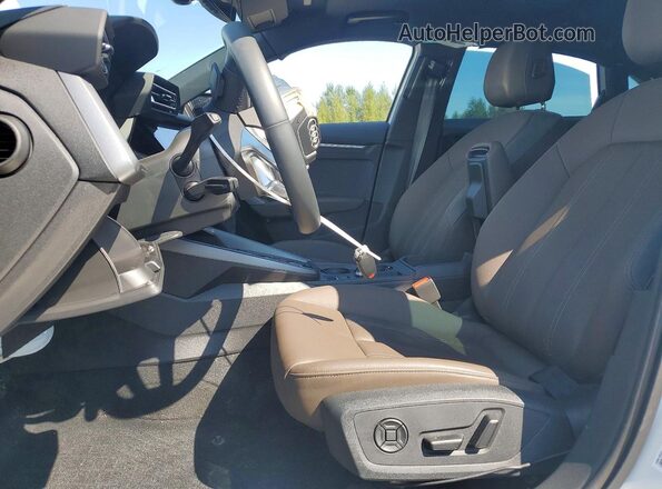 WAUHUDGY8SA067952 2025 AUDI A3 White Widok wnętrza z przodu