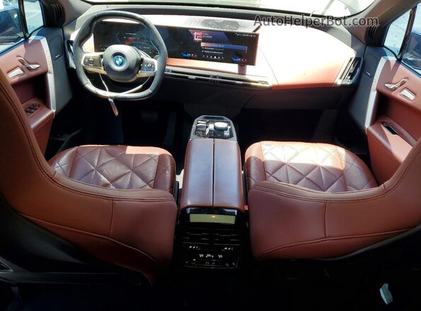 WB523CF03RCN40748 2024 BMW IX Black Առջևի վահանակի տեսք
