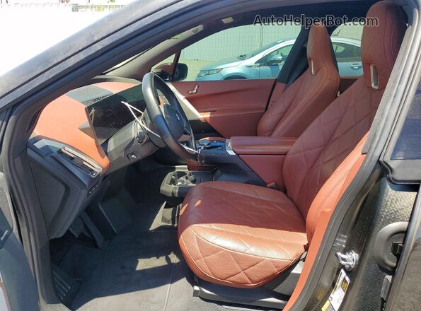 WB523CF09SCS36233 2025 BMW IX Черный Вид салона спереди