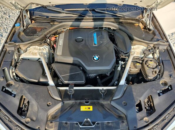 WBA13AG05PCL88999 2023 BMW 5 SERIES White Vista interior trasera