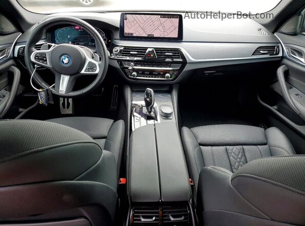 WBA13AG07NCK61992 2022 BMW 5 SERIES Серый Вид панели приборов
