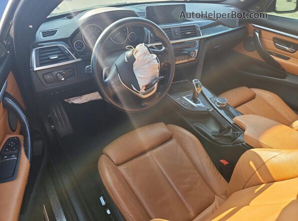 WBA4W3C53KAF92306 2019 BMW 4 SERIES Gray Dashboard view
