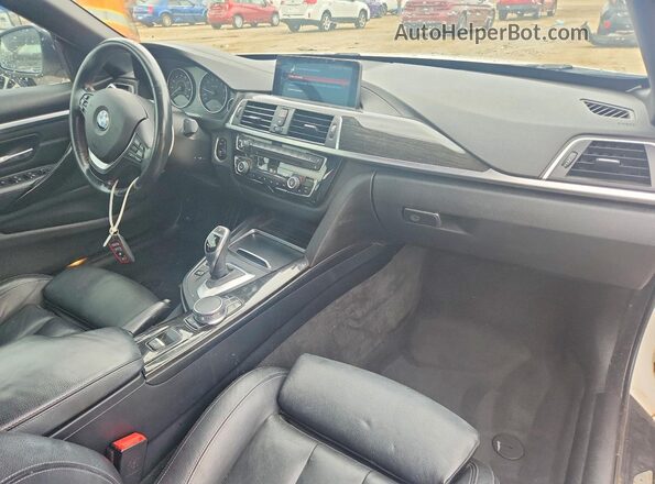 WBA4Z1C50JEC60634 2018 BMW 4 SERIES White Вид панелі приладів
