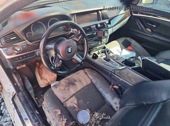 WBA5B3C55GG255539 2016 BMW 5 SERIES White Вид панелі приладів