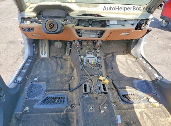 WBA7F0C54JGM23822 2018 BMW 7 SERIES White Vista del salpicadero